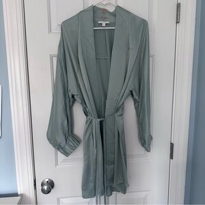New! LUNYA Washable Silk Robe Seafoam Green Tie Sz XS/S